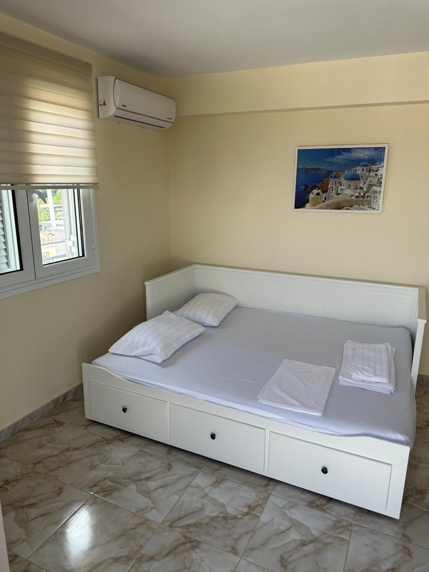 Eretria Apartment Exterior foto
